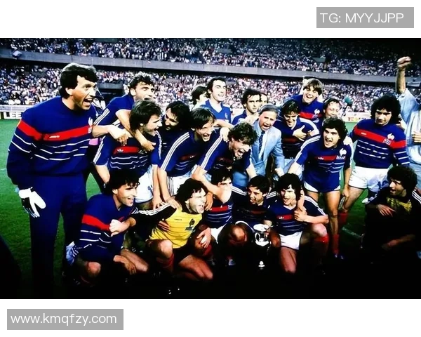 传奇球星回顾：从绿茵场到人生巅峰的荣耀与挑战