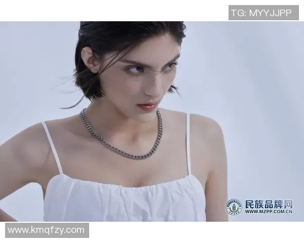 足球明星私服穿搭解析彰显个性魅力与时尚潮流风向标 足球明星私服穿搭解析彰显个性魅力与时尚潮流风向标